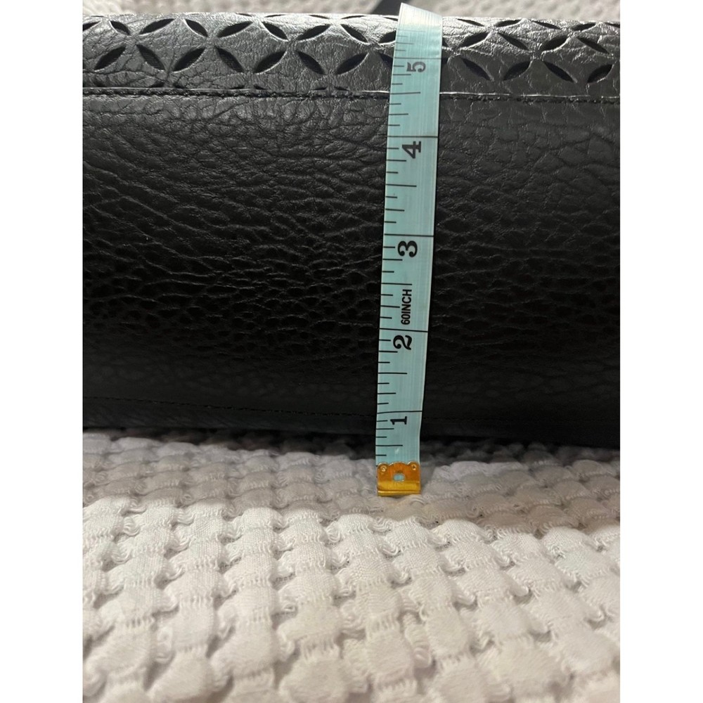 Kate Spade purse black with beautiful diamond design and in excellent condition - Picture 10 of 13